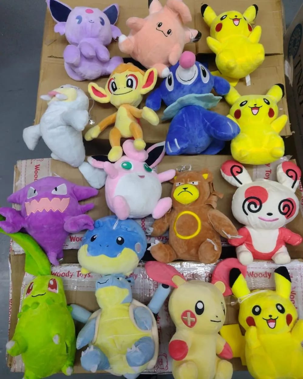 Mujer hermosa móvil Completo Peluches pokemon – Rosario Shopping Store
